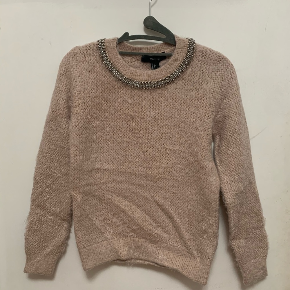 Forever21 fuzzy sweater size small